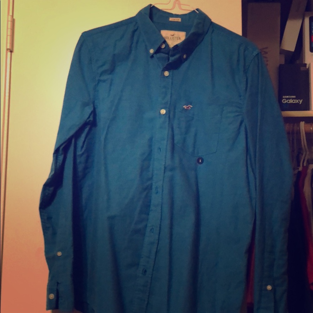 Men’s long sleeve button up